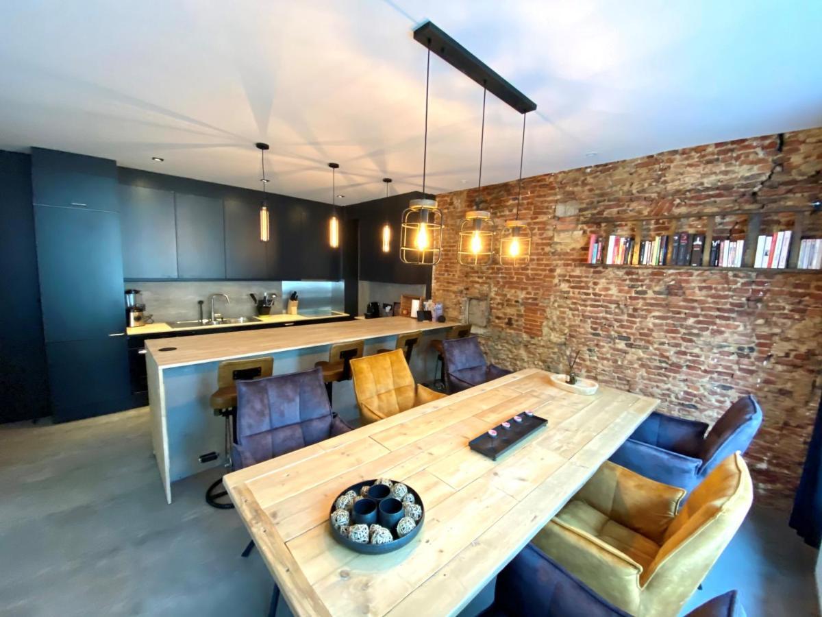 The Square - Vacation Rental With Outdoor Sauna - Centre Of アントウェルペン エクステリア 写真