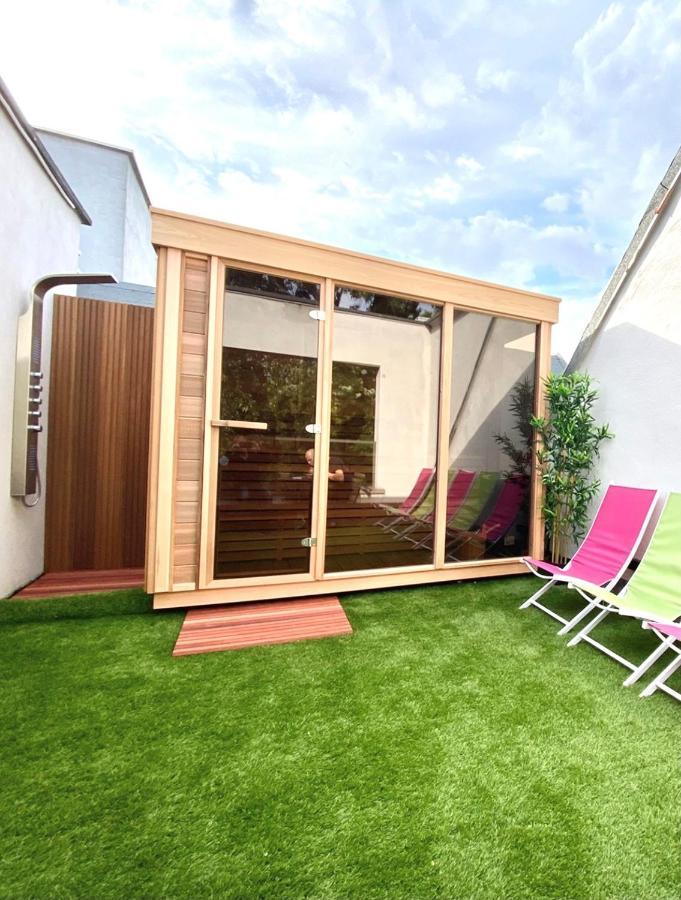 The Square - Vacation Rental With Outdoor Sauna - Centre Of アントウェルペン エクステリア 写真