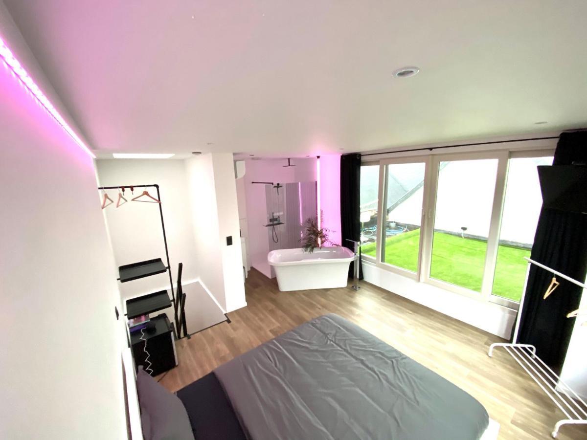 The Square - Vacation Rental With Outdoor Sauna - Centre Of アントウェルペン エクステリア 写真