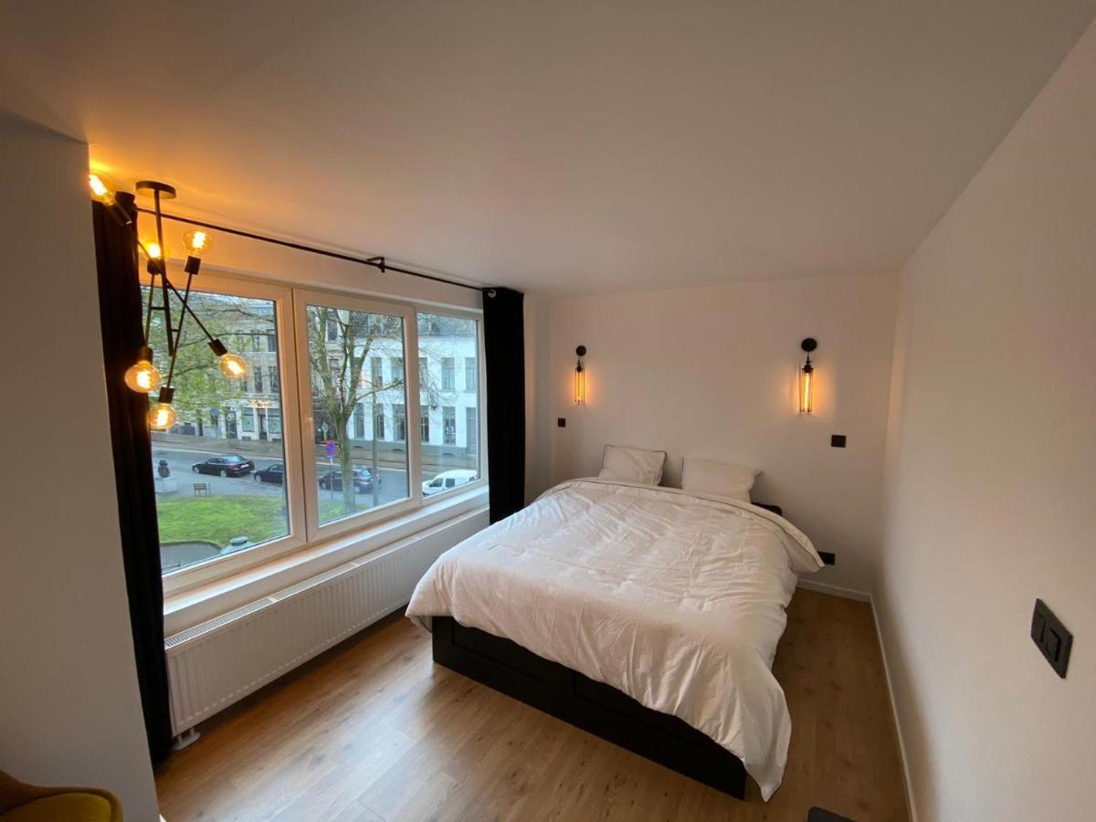 The Square - Vacation Rental With Outdoor Sauna - Centre Of アントウェルペン エクステリア 写真